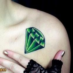 Tatuagem diamantes